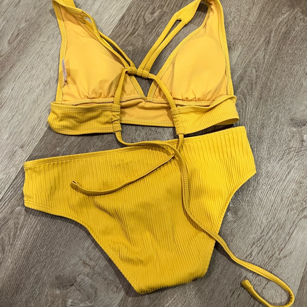 Target bikini set - Picture 4 of 4